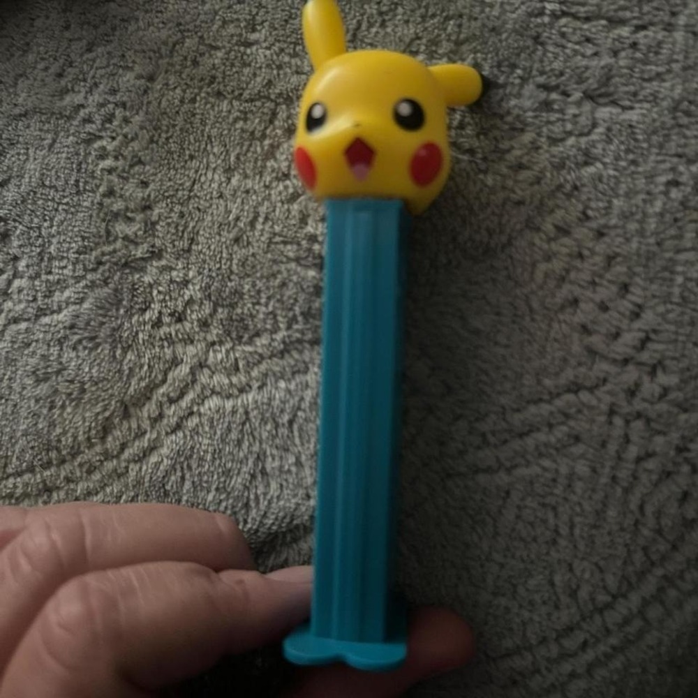 Pikachu‎ Pez Dispenser